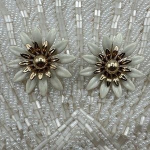 1968 Sarah Coventry Fashion Petals Earrings #199.